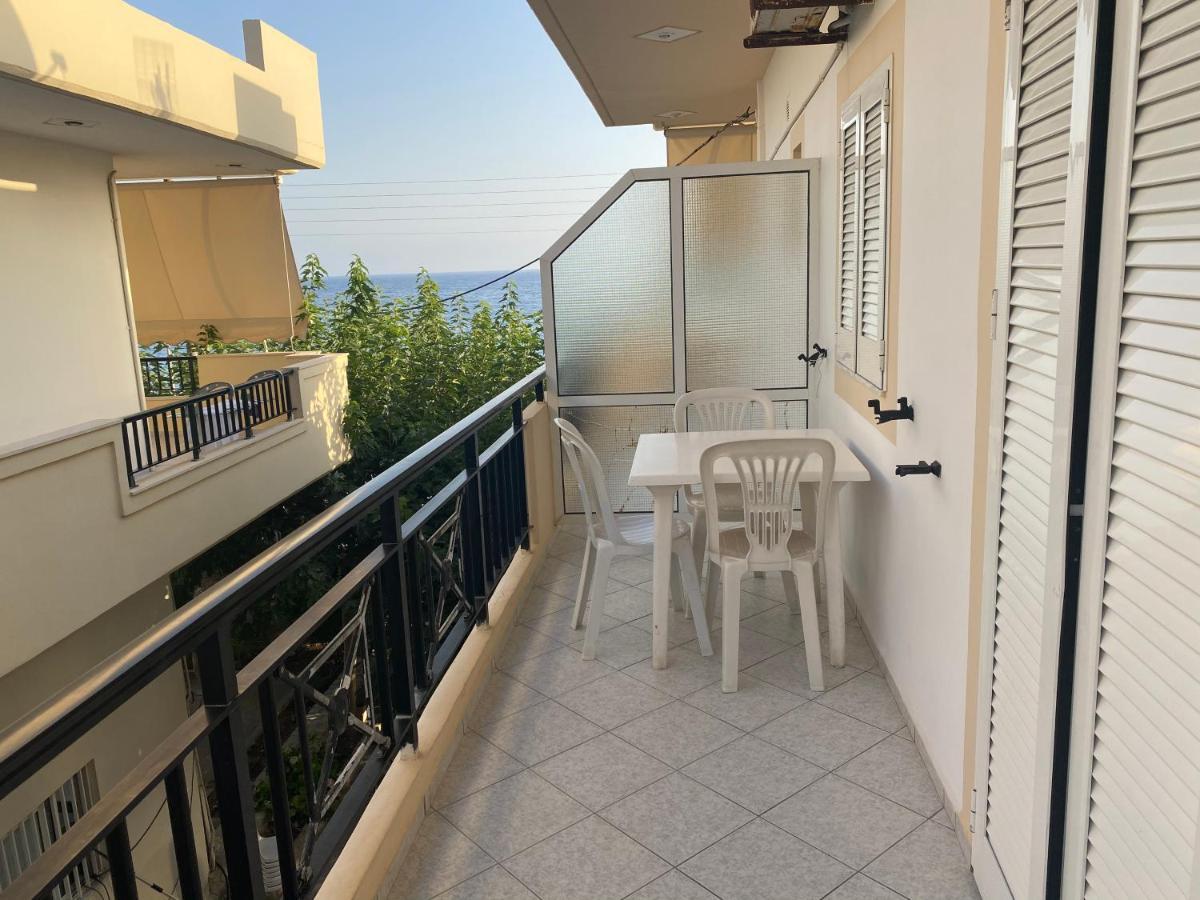 Sindonia beach Apartment's Psari Forada Zewnętrze zdjęcie