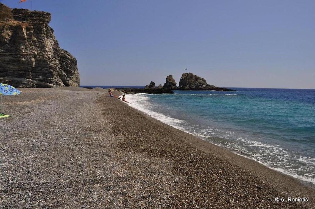Sindonia beach Apartment's Psari Forada Zewnętrze zdjęcie